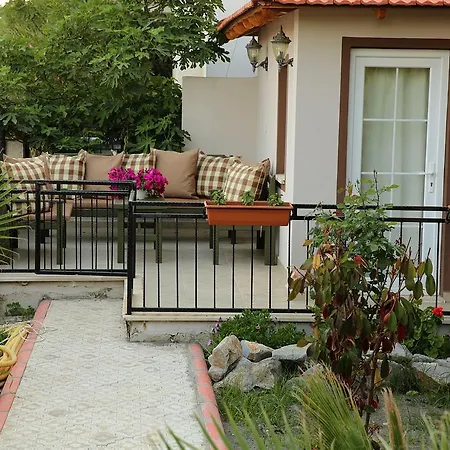 Eon Boutique Hotel 4*