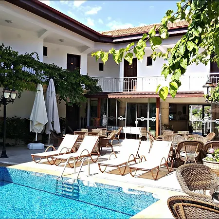Eon Boutique 4*