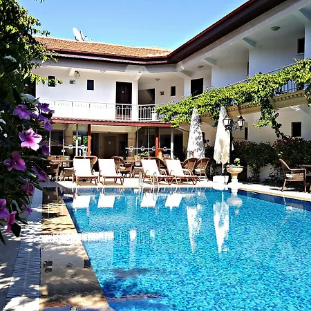 Eon Boutique 4*